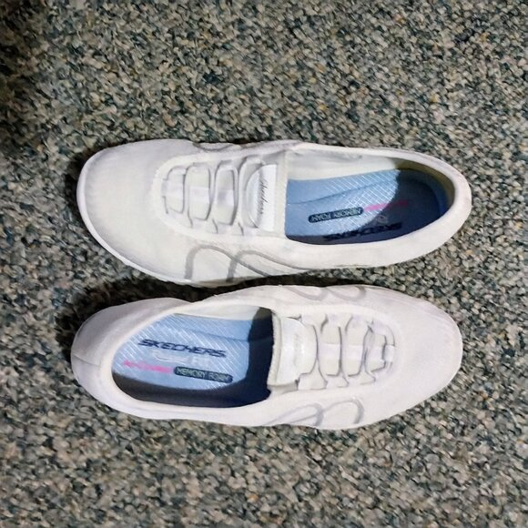 New Skechers Off White Relaxed Fit Breathe Easy Slip-On Sneaker 7.5 NWOB - Picture 2 of 8